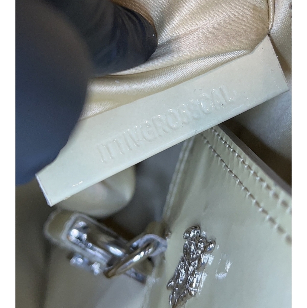 Elegant Light Grey Quilted Women's Bag - Picture 6 of 9
